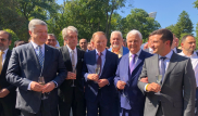 Пять президентов Украины сфотографировались вместе