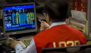 Китайские биржи открылись падением на фоне торговой войны с США