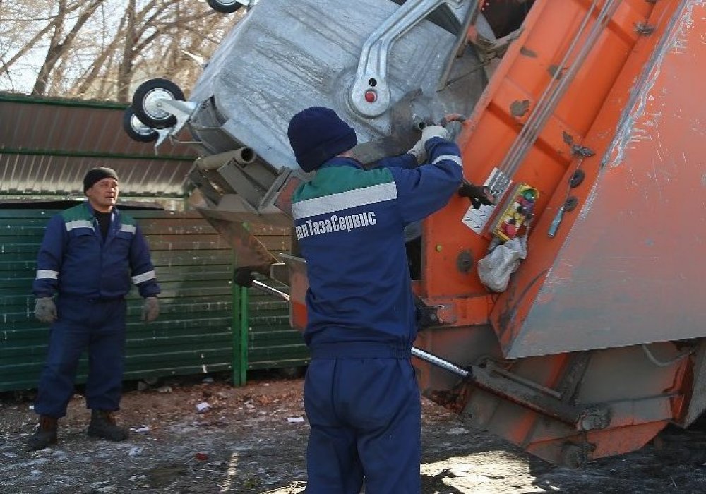 150 миллионов тенге задолжали жители Уральска за вывоз мусора