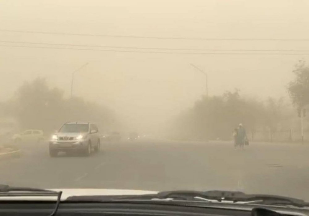 Пыльная буря снова накрыла Мангистау