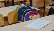 Продлить летние каникулы до 1 октября школьникам и студентам предложили в России