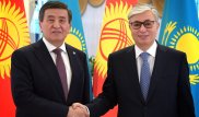 Токаев поздравил Жээнбекова с Днем независимости Кыргызстана