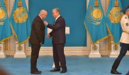 Токаев вручил тренеру орден "Курмет" за восстановление Арыси