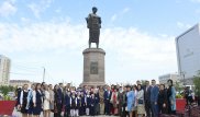 В Атырау отмечают 80-летие Фаризы Онгарсыновой