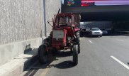 Трактор опрокинулся в тоннеле в Алматы
