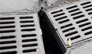 Девочка провалилась в ливневую канализацию в Алматы