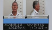 Супруга и сын навестили Атамбаева в СИЗО в день его рождения