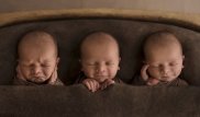 Сотовые телефоны падают на головы казахстанским малышам