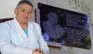 На "Тулебайке" в Алматы открыли мемориал известному хирургу Нуртасу Казыбаеву