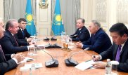 Назарбаев встретился со спикером Великого национального собрания Турции