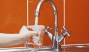 Неприятный запах воды в Нур-Султане объяснил главный санврач