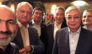 Жаңа тенденция. Мемлекет басшылары түскен селфилер