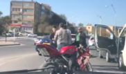 Потасовка на дороге в Актау попала на видео