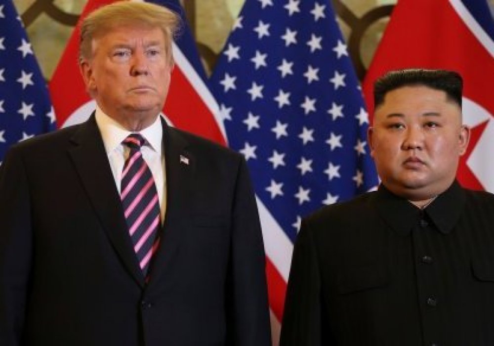 Президент США Дональд Трамп и лидер КНДР Ким Чен Ын ©Reuters