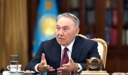 Слухи о "двоевластии": Назарбаев дал интервью