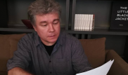 Писатель написал сочинение за школьницу по своему рассказу. Но ей поставили "тройку"