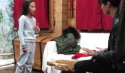 Димаш Кудайберген подыграл юной певице из Казахстана