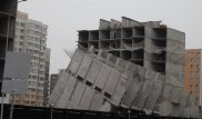 Недостроенный дом повалили в Нур-Султане