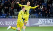 "Астана" разгромила "Актобе" в матче с покером Томасова
