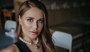 Красотка-КВНщица из "Уральских пельменей" покинула коллектив