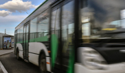 Водитель автобуса вернул пассажирке сумку с деньгами в Алматы