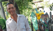 Алматинский дворник в одиночку воспитывает троих детей