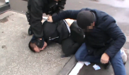 Появилось видео задержания закладчиков