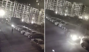 Астанчанин разбил зеркала припаркованных авто