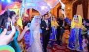Вальсқа тыйым және кортежге 3 көлік. Өзбектер тойға қатысты жаңа заң қабылдады