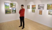 Невероятные картины Давида. В Алматы открылась выставка 14-летнего художника