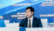 Аким ЗКО отчитался о достижениях в сферах инвестиций и сельского хозяйства