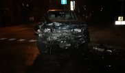 Белый и черный Land Cruiser столкнулись в Алматы
