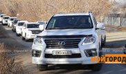 Стало известно, за что задержали мужчину с 60 джипами в Уральске