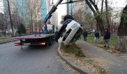 Авария с кроссовером-перевертышем произошла в Алматы