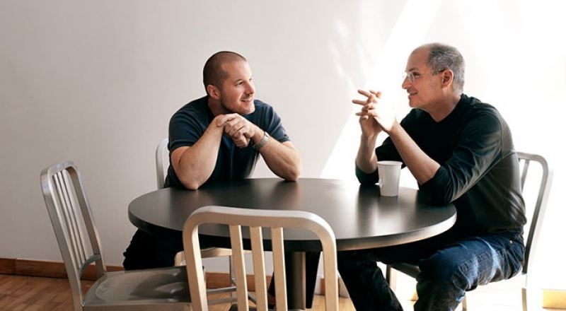 Джони Айв и Стив Джобс. Фото из открытых источников