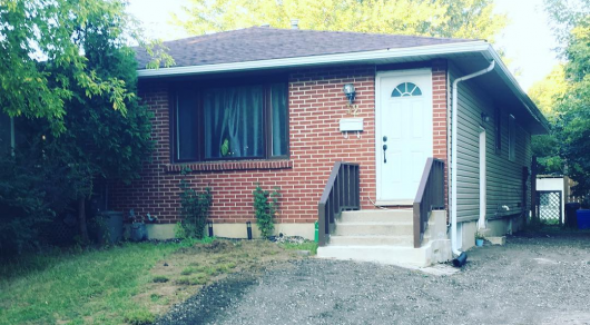 Парень нашел способ выйти на пенсию в 24 года - Дом Майка Роузхарта в Онтарио. © instagram/mikerosehart