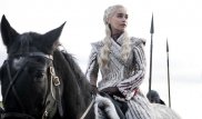 Дизайнер "Игры престолов" объяснила смысл костюма Дейнерис