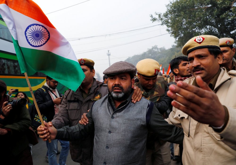 Мобильную связь ограничили в столице Индии на фоне масштабных протестов