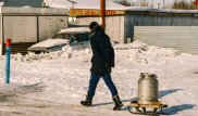 Жители села в Алматинской области пьют воду из грязного арыка