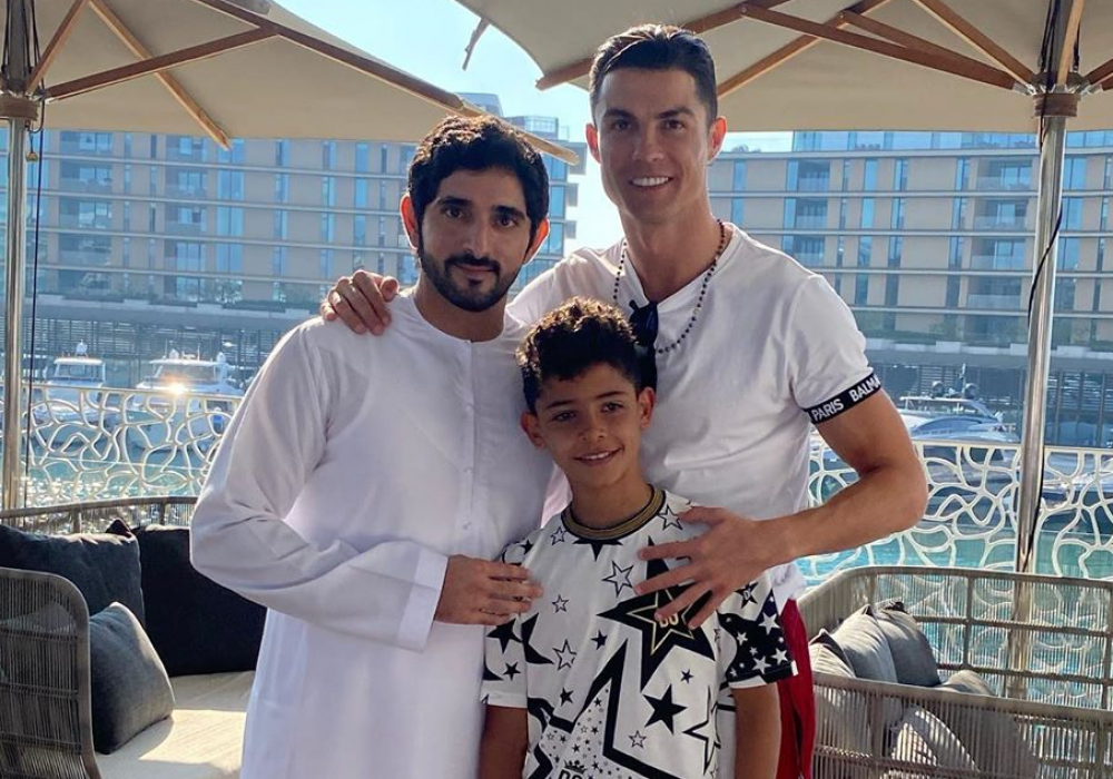 Криштиану Роналду и его сын с принцем Дубая. © instagram/faz3