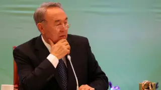 Назарбаев пообещал решить вопрос о проведении референдума