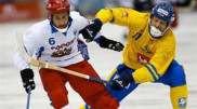 Сборная Казахстана уступила России на ЧМ по бенди