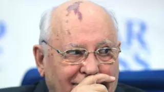 Назарбаев поздравил Горбачева с 80-летием