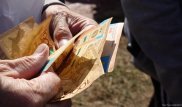 Выдавать кредиты малоимущим запретили в Казахстане