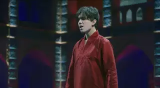 Видео Димаша Кудайбергена в образе принца появилось в Сети