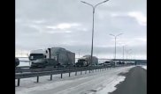Десятки машин застряли на трассе Темиртау - Нур-Султан
