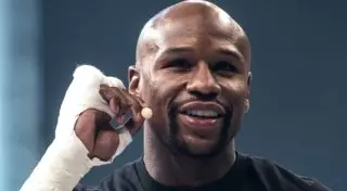 Подсчитана стоимость одного точного удара Флойда Мейвезера