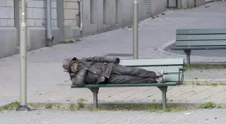 В Москве бездомный отсудил 140 тысяч рублей у фитнес-центра, в котором жил