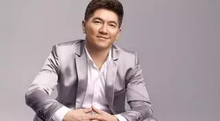 "Ондай ауруға душар болғаным жоқ" - Сәкен Майғазиевтің атынан жалған жарнама тарап кеткен