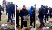 "Показуха". Арақты құдыққа тастаған жастардың әрекеті Желіде қызу талқыланып жатыр
